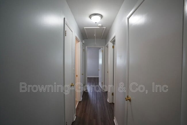 Building Photo - 1409 Acklen Ave