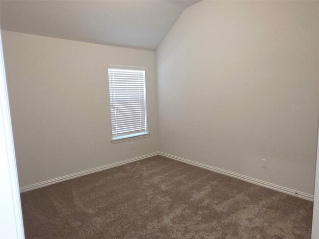 Building Photo - 2222 Vigilance Ct