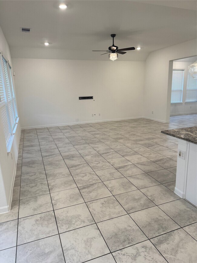 Building Photo - 2911 Cooper Hawk Ln