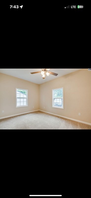 Building Photo - 1126 E Ave B