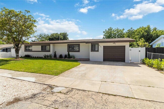 Building Photo - 913 SW 49th Ave