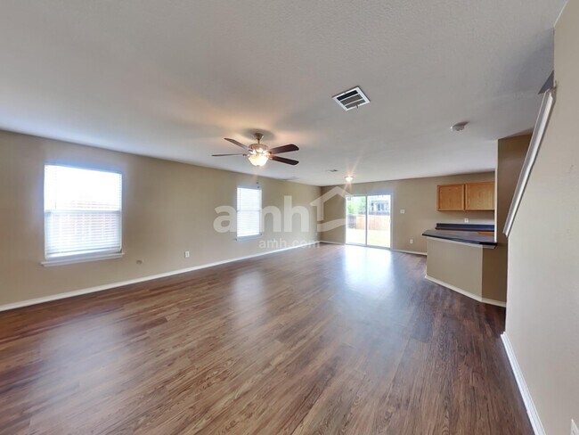 Building Photo - 5325 Mathra Dr