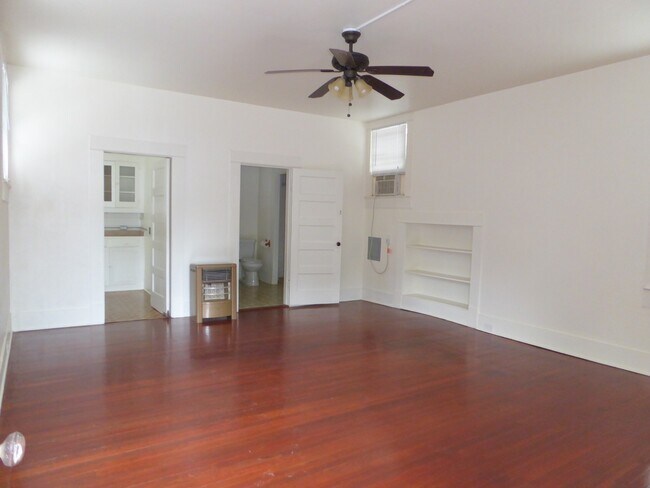 Building Photo - Studio loft in Alta Vista