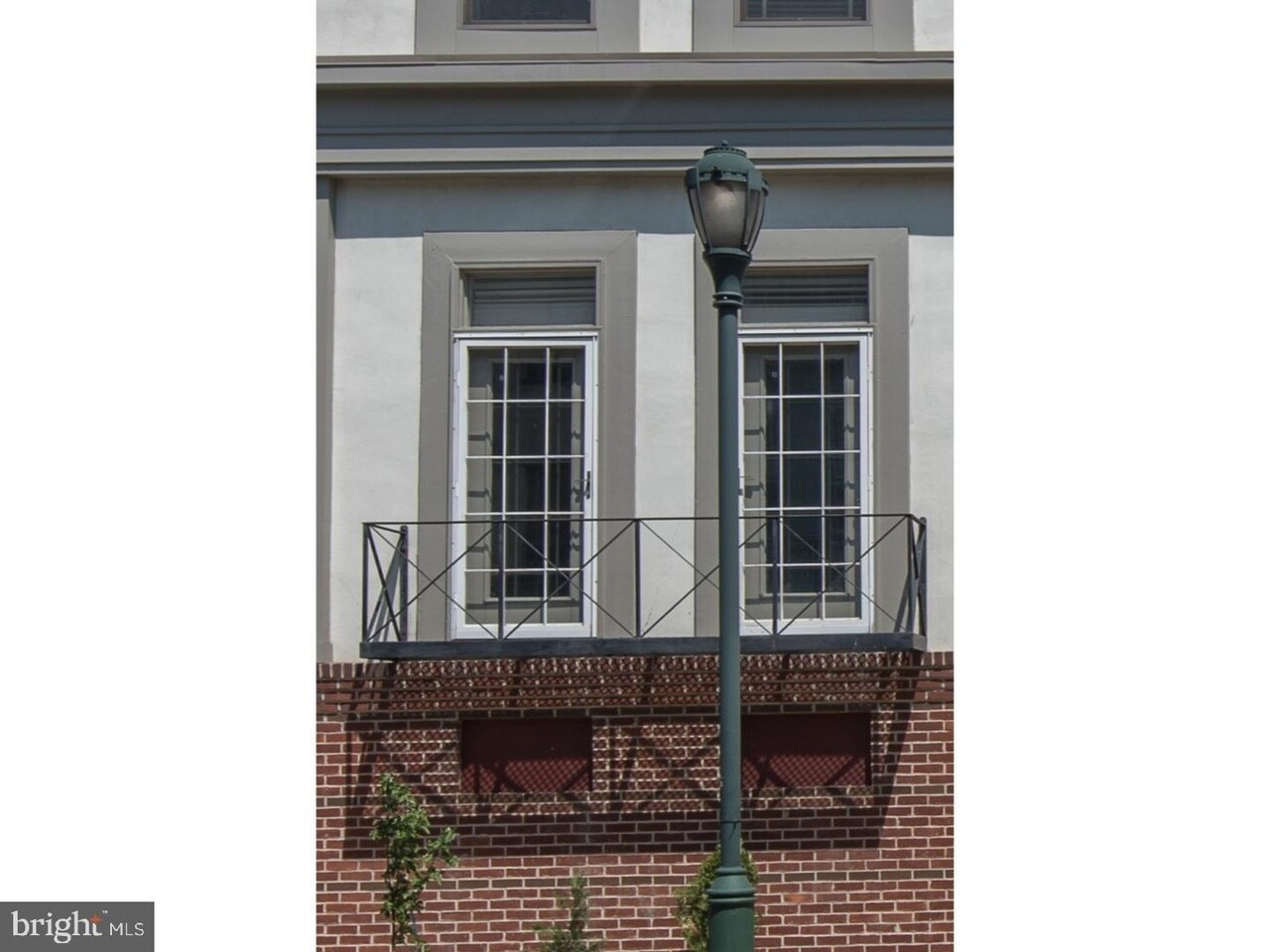 juliet balcony - 2311 South St