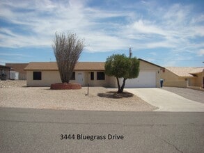 Building Photo - 3444 Bluegrass Dr