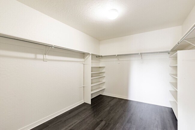Building Photo - Move in by August 15 and receive $500 off your first month's rent!