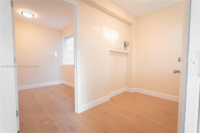 Building Photo - 2575 SW 59th Ave