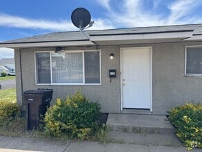 Building Photo - 108-112 E. Beech St. Yakima, WA 98901