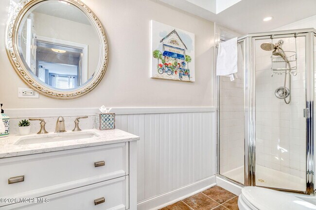 Building Photo - 18 Abbott Ave