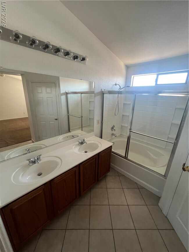 Building Photo - 6447 Melville Grove Ct
