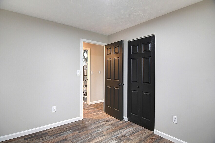 Building Photo - 1204 S Main St