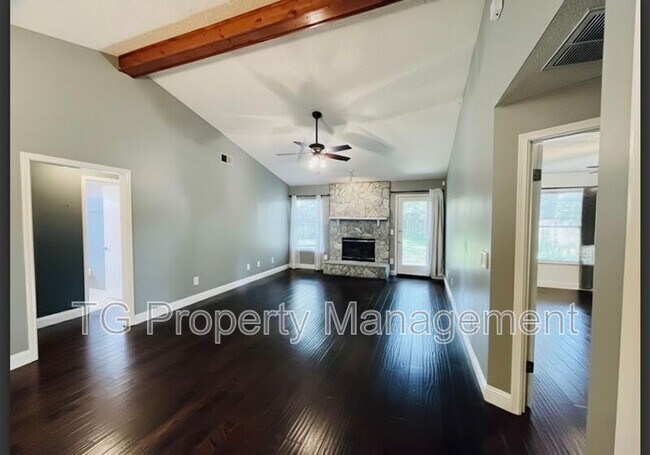 Building Photo - 4112 Hollister Pl