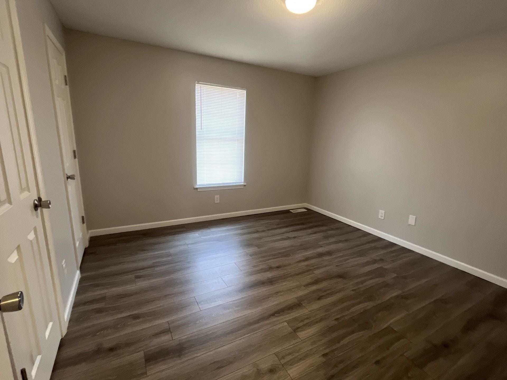 Building Photo - 18 Foxboro Cv