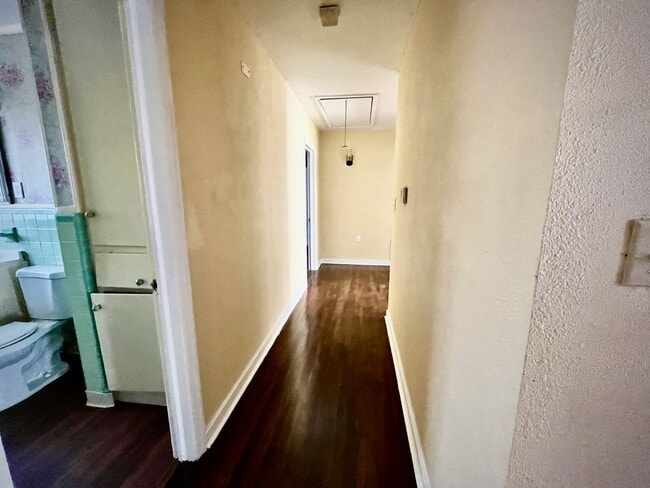 Building Photo - Great 3 bed home ready to move in