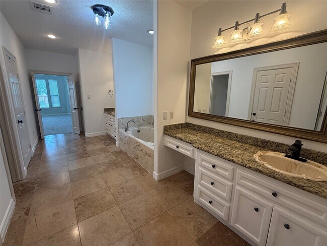 Building Photo - 3907 MOVADO Ct