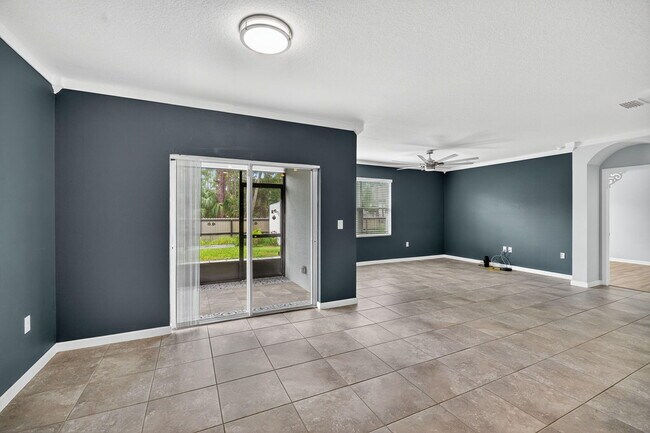 Building Photo - 280 Falls Church St SW