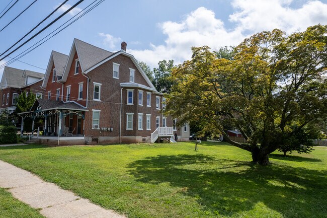 Building Photo - 506 Washington St