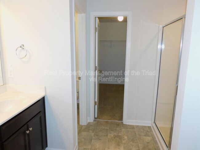 Building Photo - 390 Spaulding St