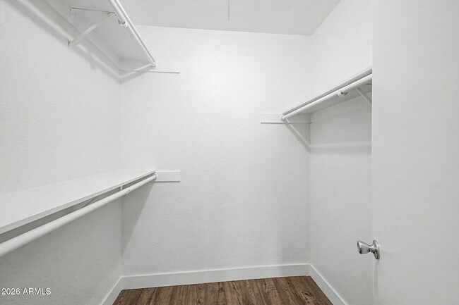 Building Photo - 4554 E Paradise Village Pky N