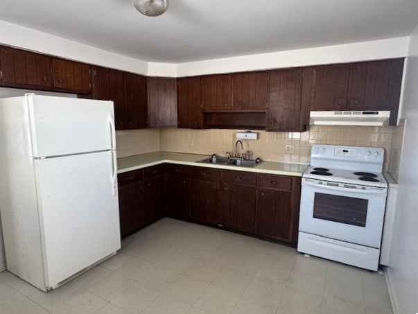 Building Photo - 654-654 W Main St