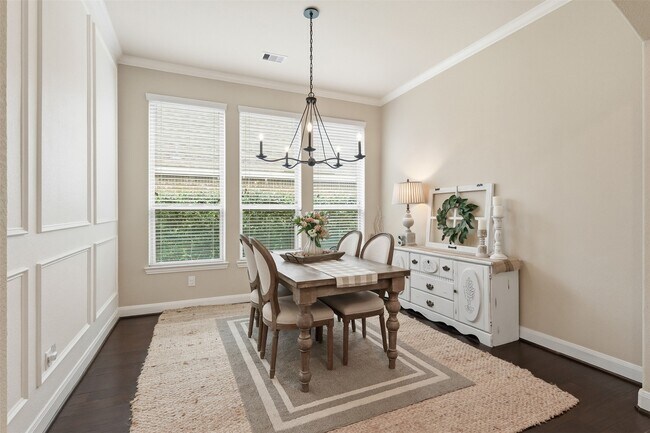 Building Photo - 12911 Chatfield Manor Ln