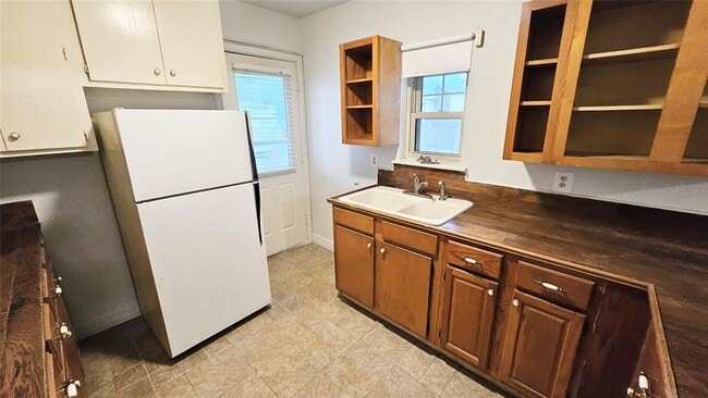 Building Photo - 2408 Woodward Ave