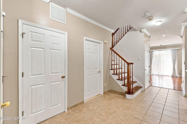 Building Photo - 90 Banyan Blvd