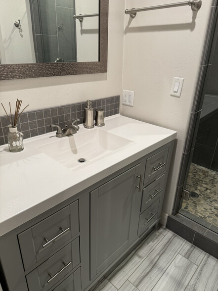 Building Photo - 278 Pinecrest Pl