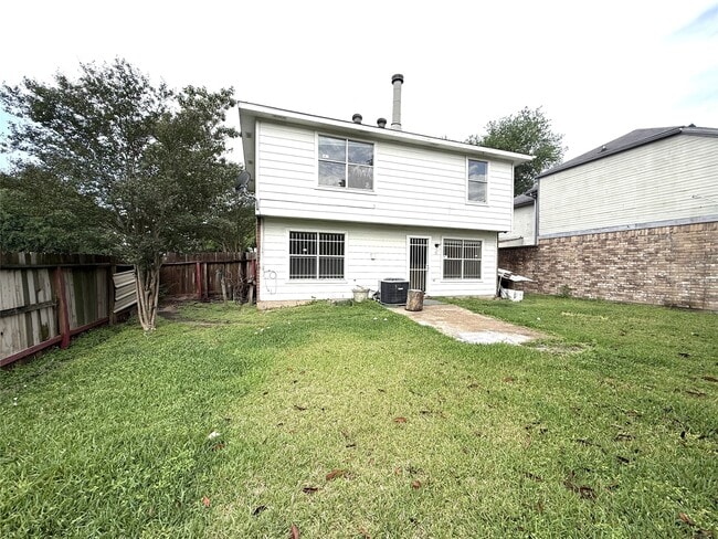 Building Photo - 9023 Kalewood Dr