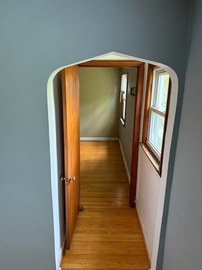 Hallway to Bedroom - 7804 Banks St