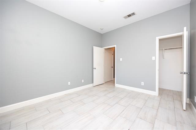 Building Photo - 3129 Kennedy Dr