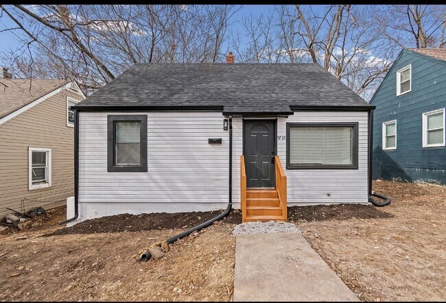 Building Photo - 5752 College Ave