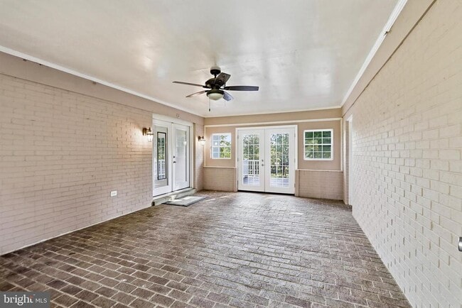 Building Photo - 39088 Bolington Rd