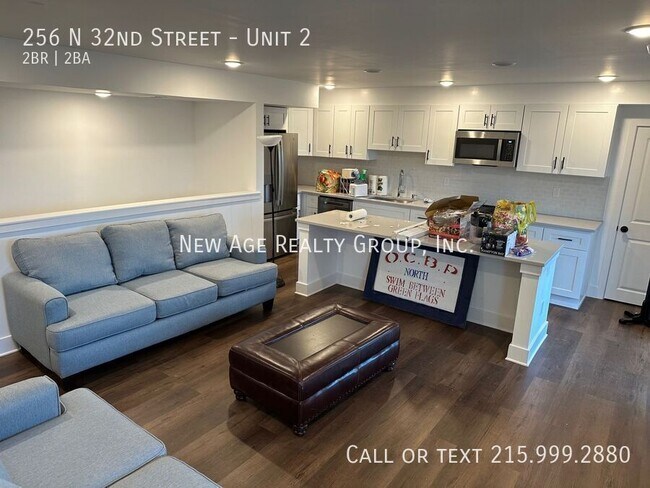 Building Photo - 256 N 32nd St