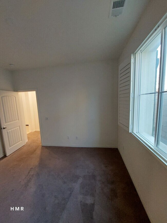 Building Photo - 13143 Chatham Dr