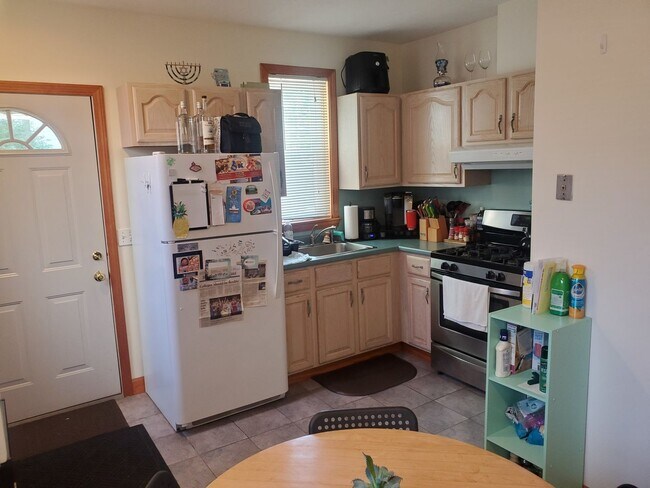 Building Photo - Check out this 1.5 bed in Brighton....