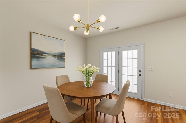 Building Photo - 3323 Major Samuals Way