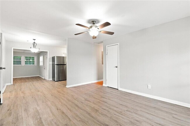 Building Photo - 6631 Baldwin Ct