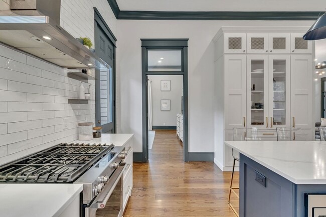 Building Photo - AVAILABLE NOW. Beautifully Restored and FULLY Furnished East Nashville 2 Bed 2 Bath Cottage $4500...