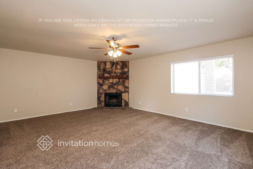 Building Photo - 1014 E Hearne Way