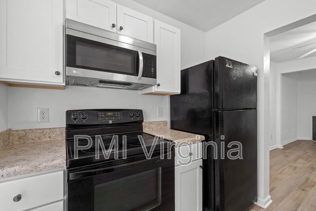 Building Photo - 3772 Pepperwood Ct