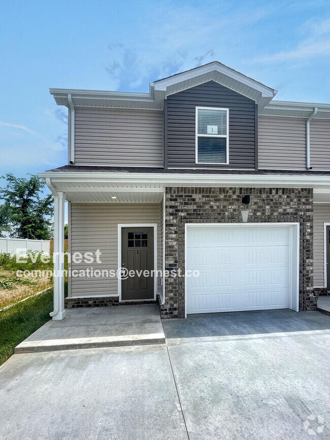 Building Photo - 3385 Polly Dr