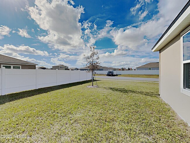 Building Photo - 2209 Pebble Point Dr
