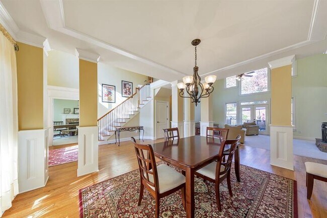 Building Photo - 5024 Glen Forrest Dr