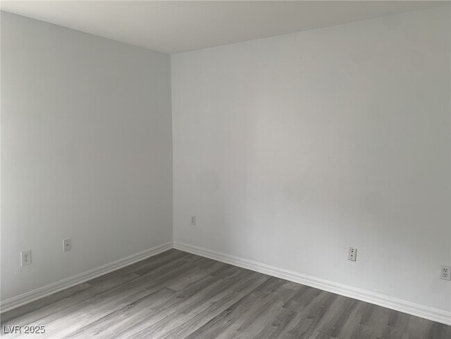 Building Photo - 2300 E Silverado Ranch Blvd