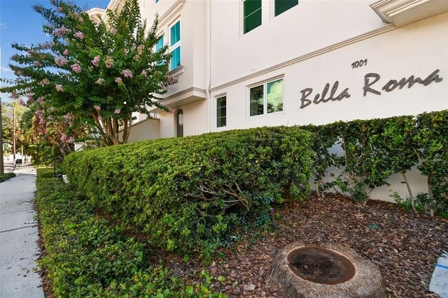 Building Photo - 1001 S Rome Ave