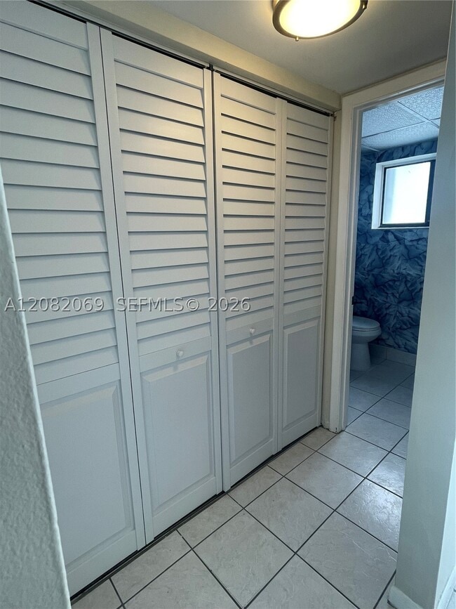 Building Photo - 1341 SW 124th Ct