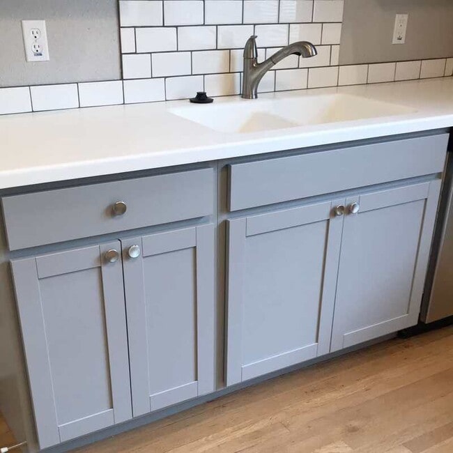 Building Photo - 1323 10th Ave