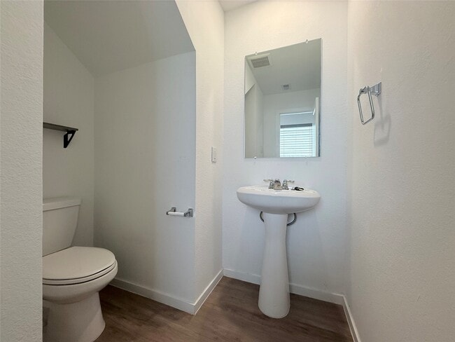 Building Photo - 21511 Carosella Dr