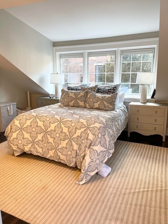 Building Photo - 36 Joy St